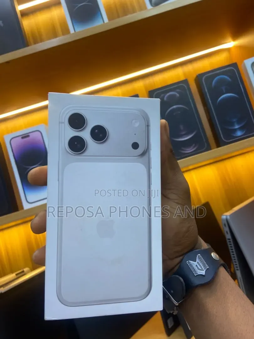 New Apple iPhone 17 Pro Max 256 GB Silver