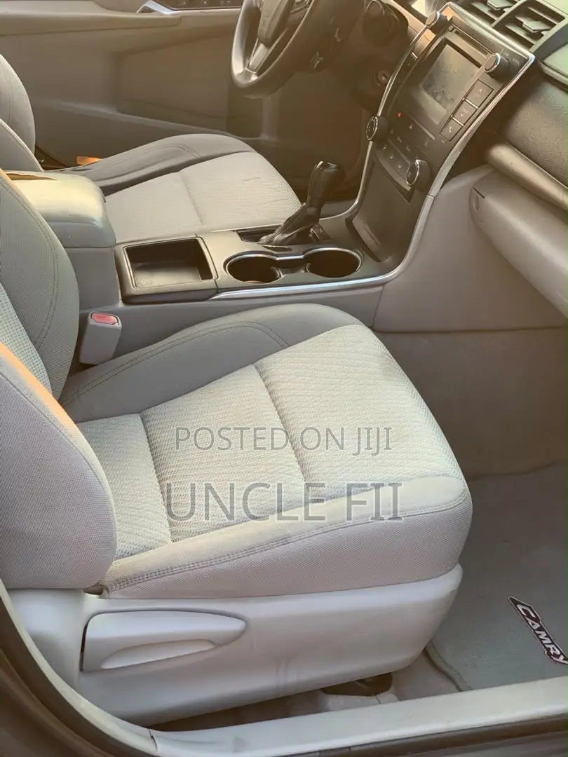 Toyota Camry LE 4dr Sedan (2.5L 4cyl 6A) 2016 Gray
