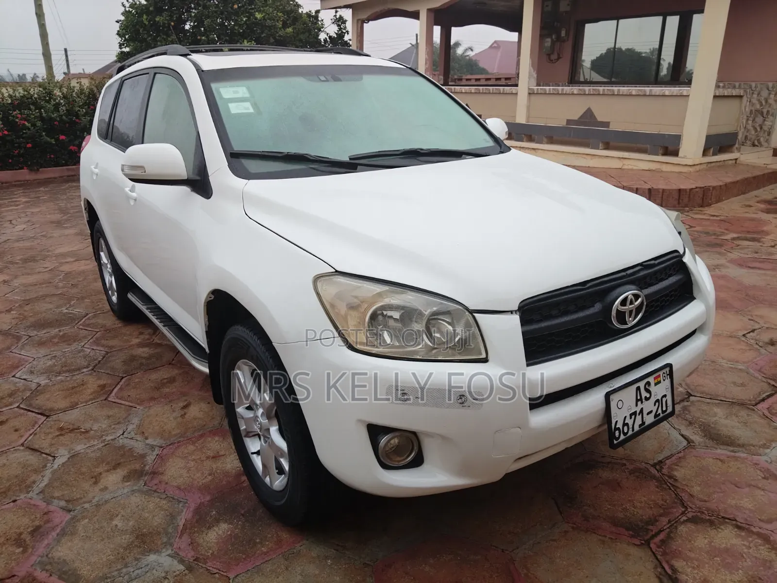 Toyota RAV4 2012 White