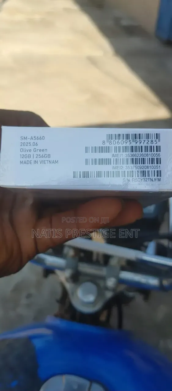 New Samsung Galaxy A56 256 GB Green