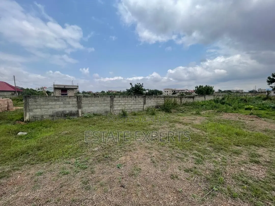 A Registered Land With Land Title Certificate Located in Katamanso