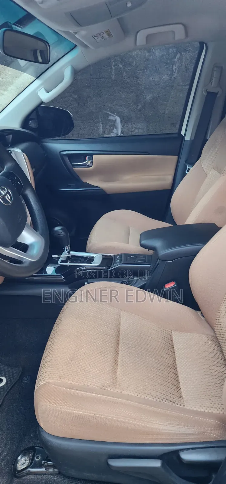 Toyota Fortuner 2.7 AWD 2019 White
