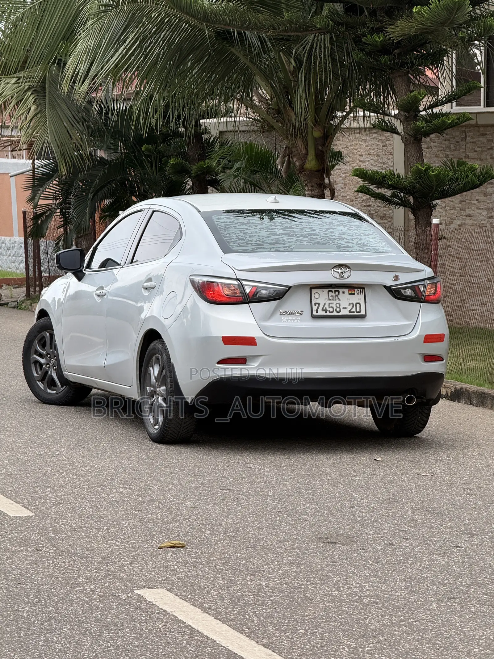 Toyota Yaris iA 1.5 FWD 2019 Gray