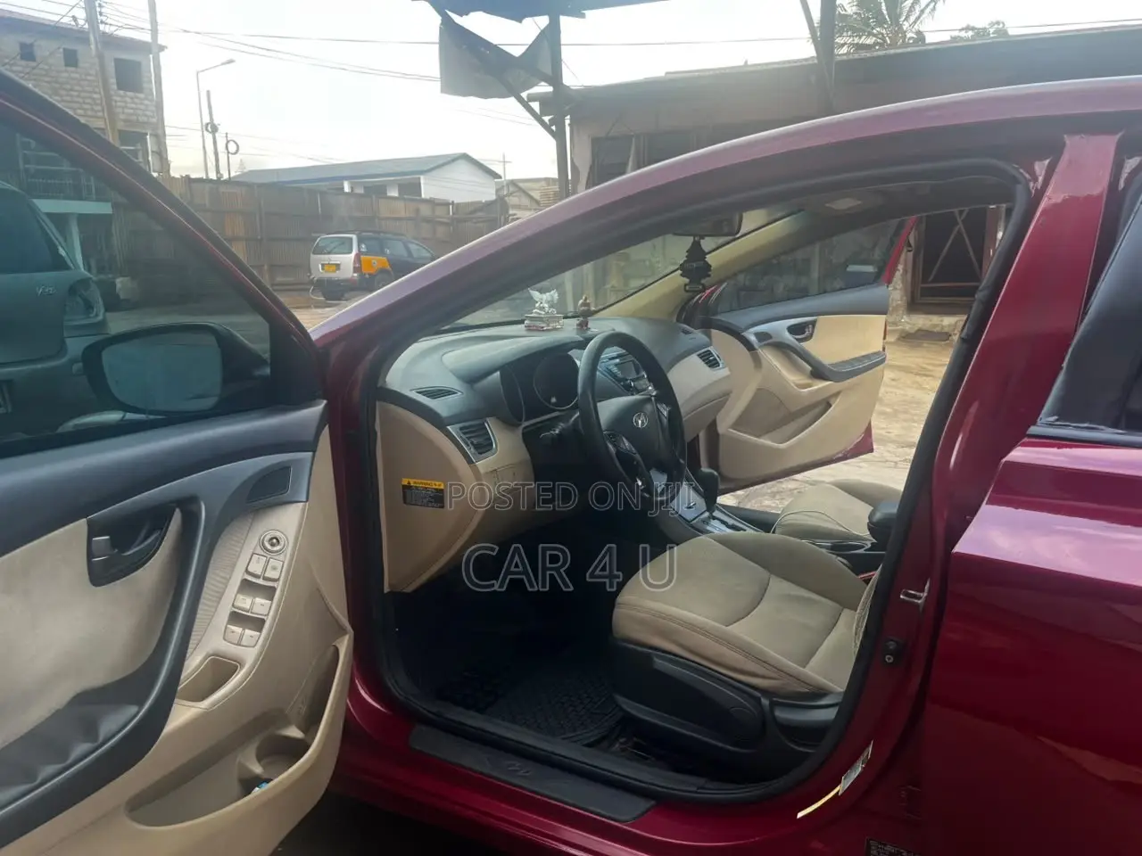 Hyundai Elantra 2013 Red