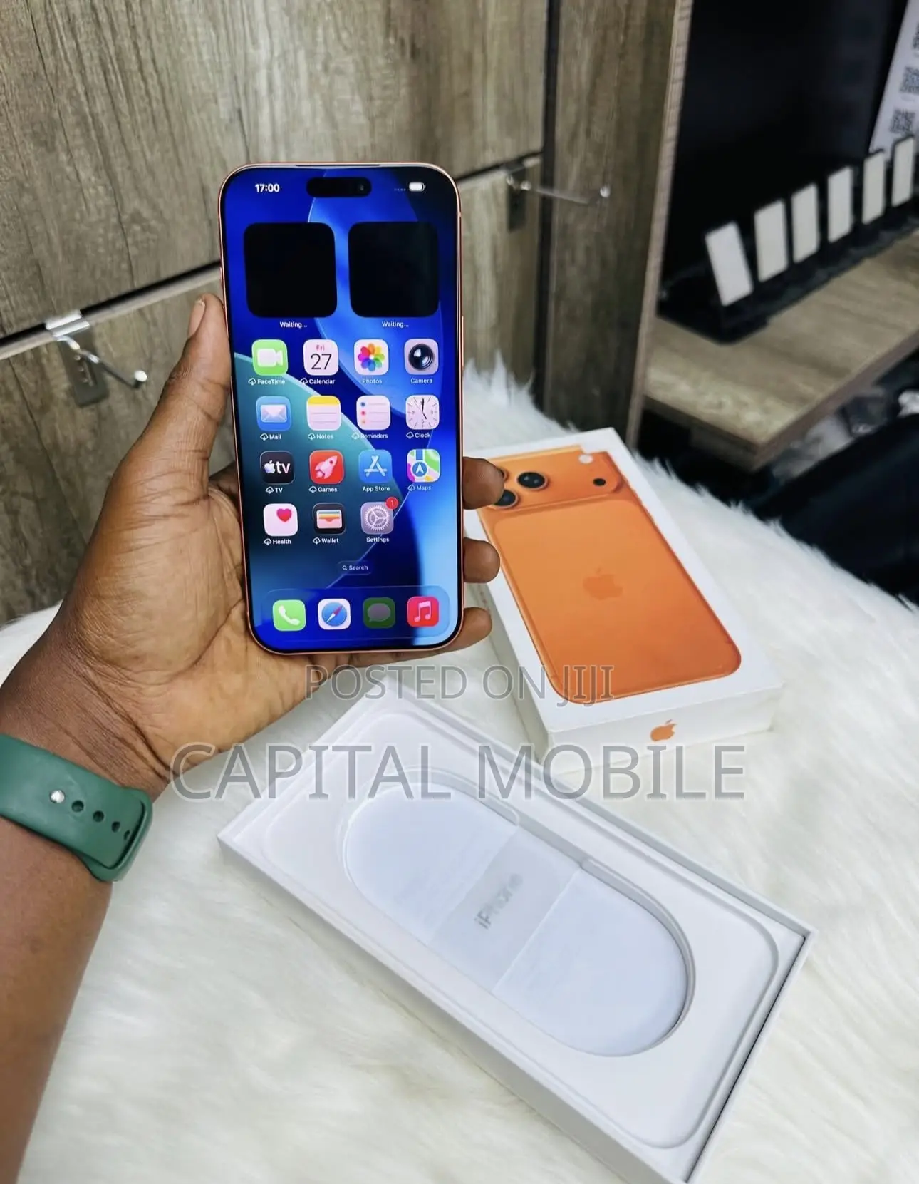 New Apple iPhone 17 Pro Max 1 TB Orange