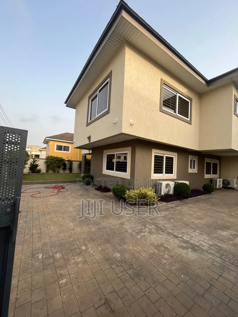 4bdrm House in Tse Addo, Accra Metropolitan for sale