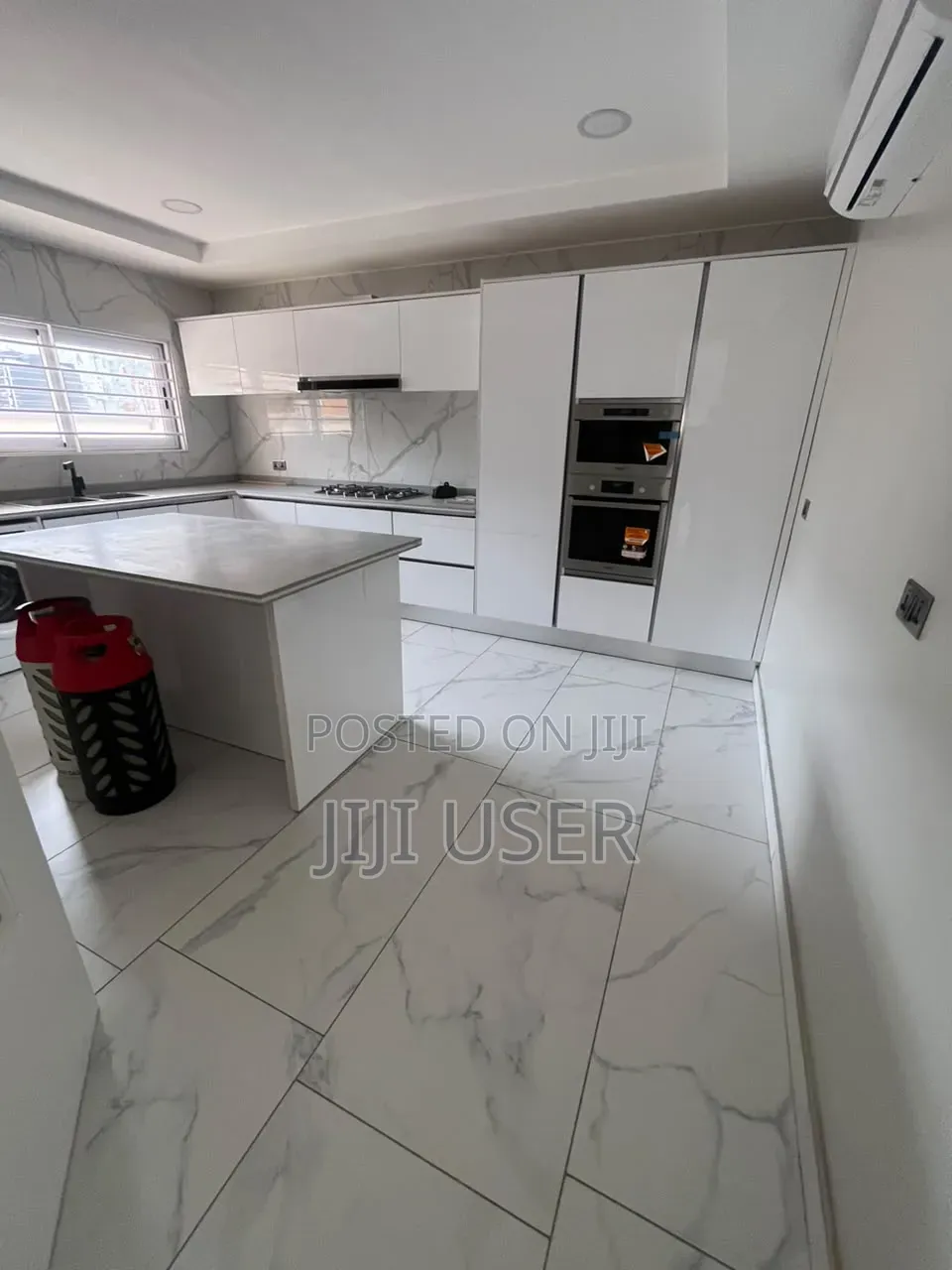 4bdrm House in Tse Addo, Accra Metropolitan for sale
