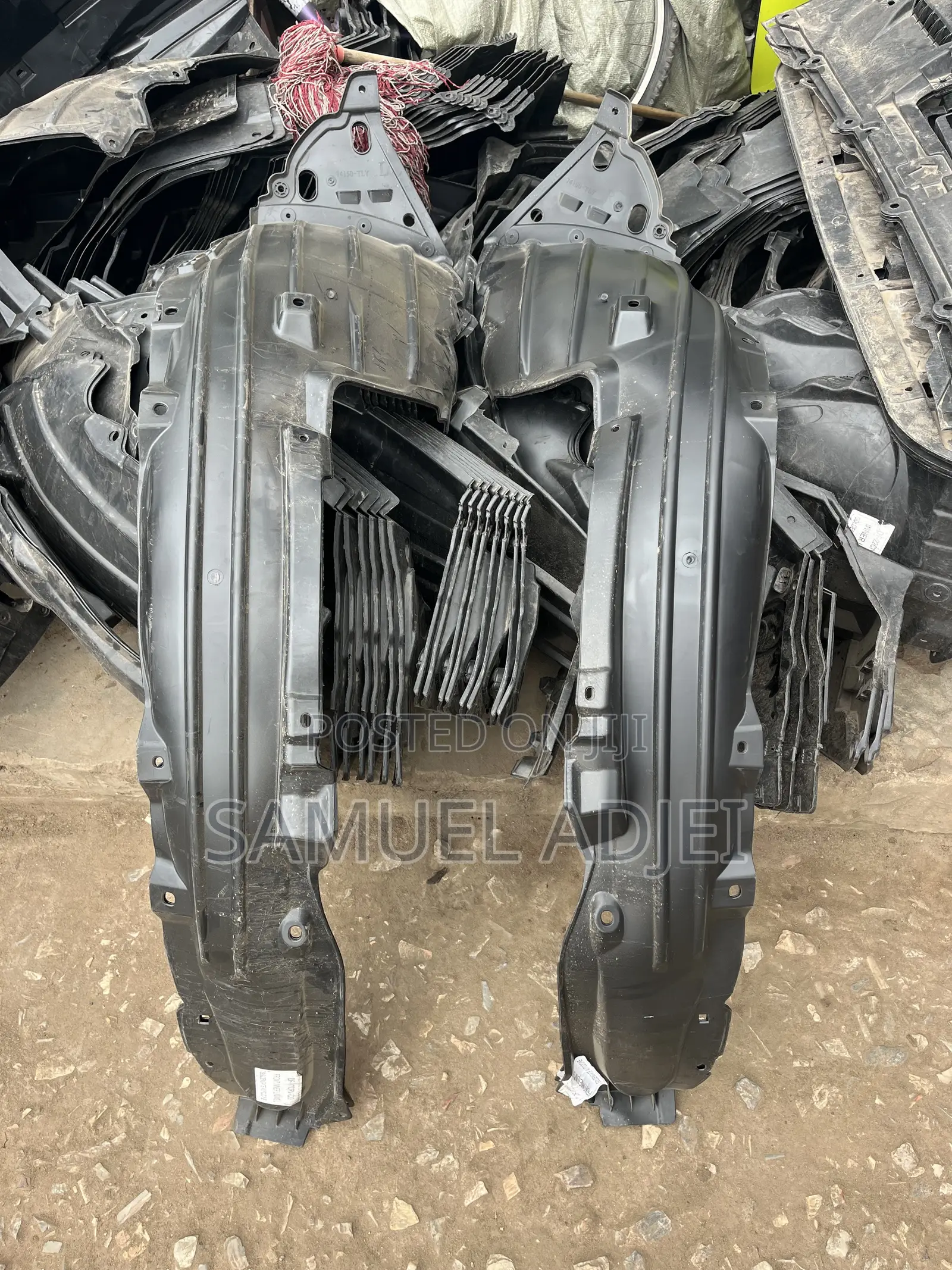 Honda CRV 2017 to 2022 Fender Linner Pair Original.