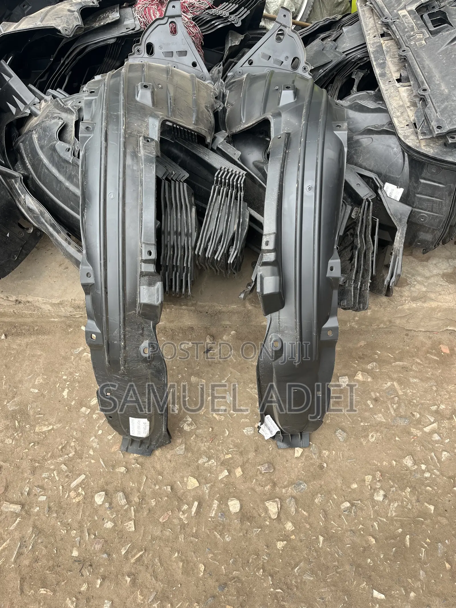 Honda CRV 2017 to 2022 Fender Linner Pair Original.