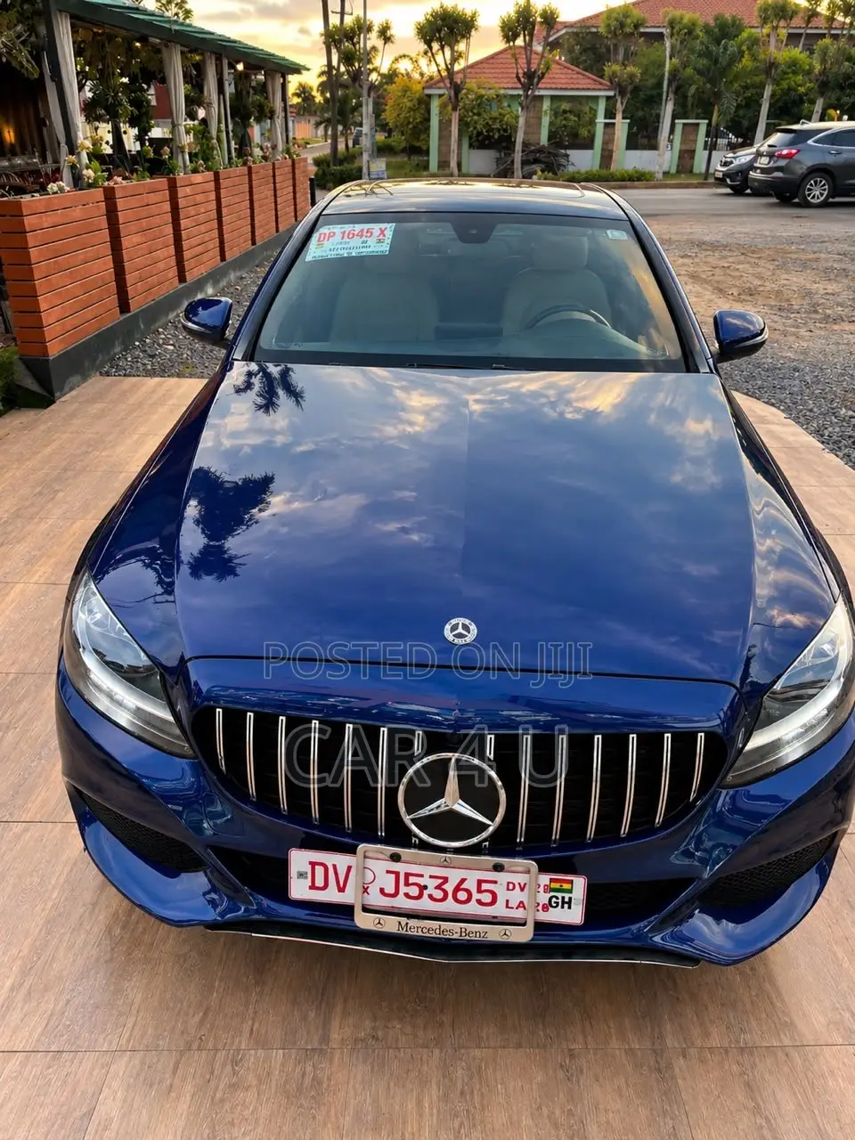 Mercedes-Benz C300 2018 Blue