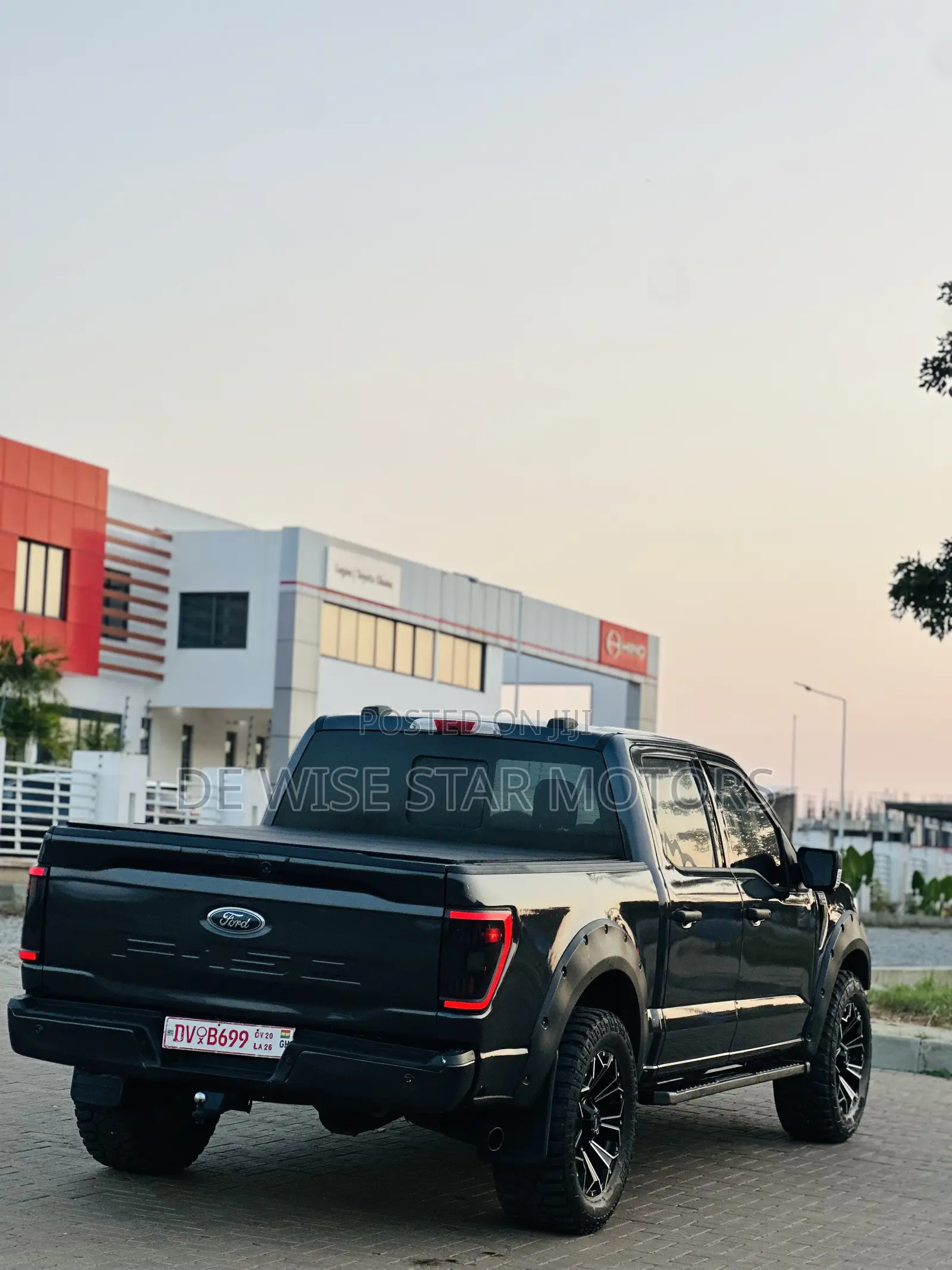 Ford F-150 LARIAT 2022 Black