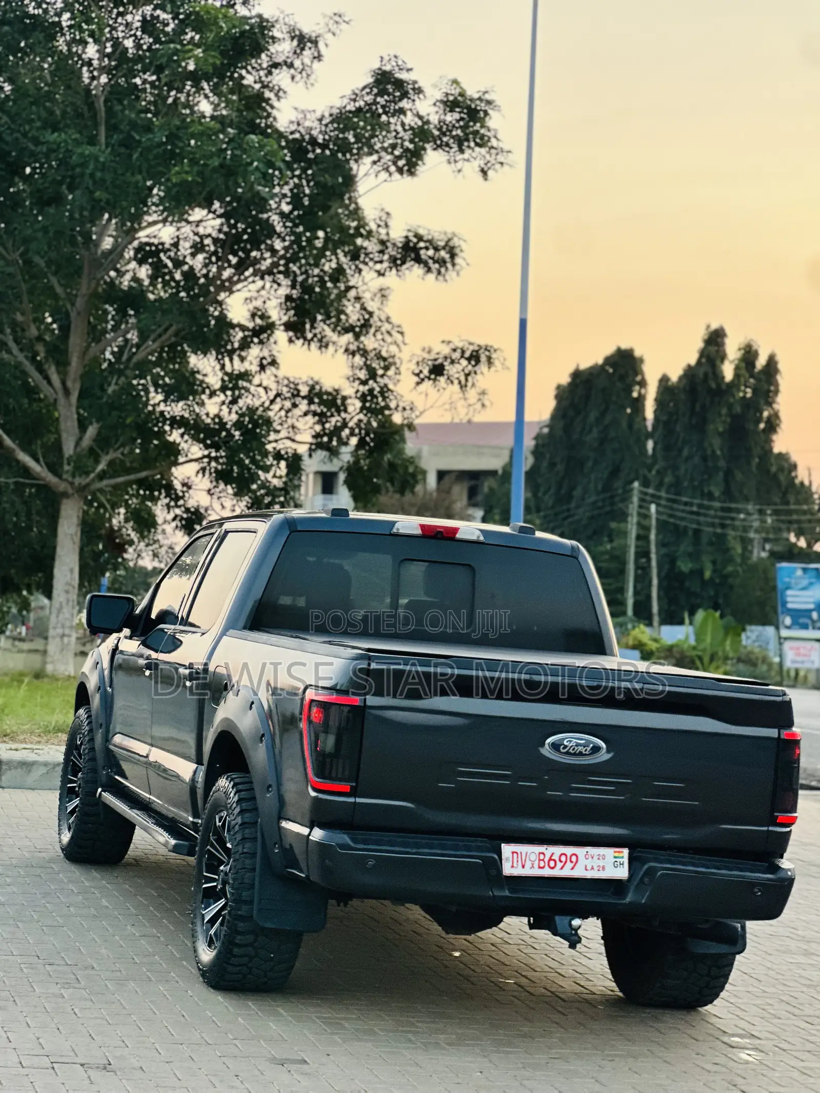 Ford F-150 LARIAT 2022 Black