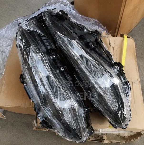 Honda Civic 2018 Headlight