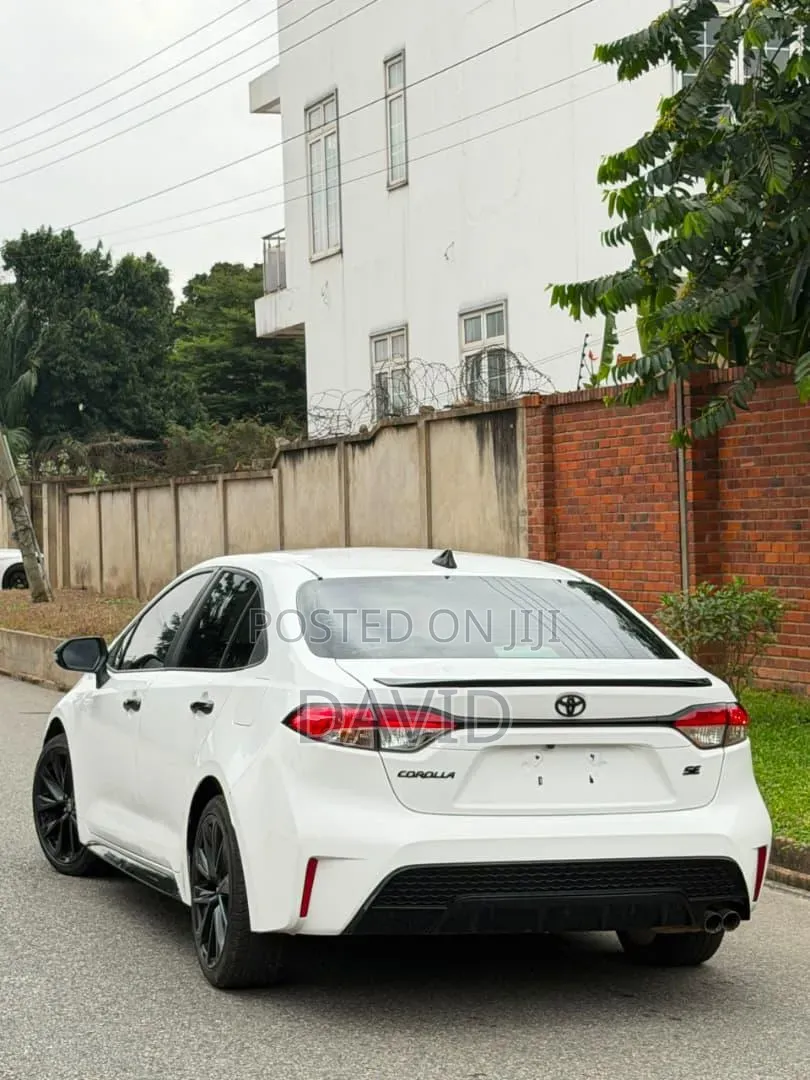 Toyota Corolla 2022 White