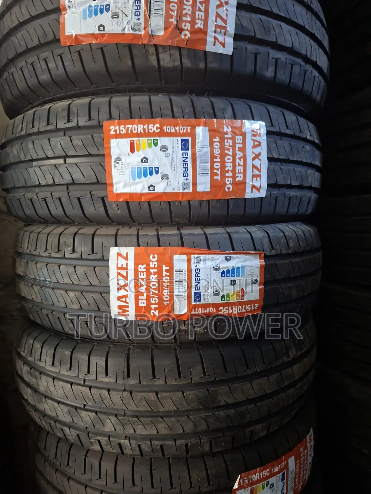 215/70r15c Maxzez