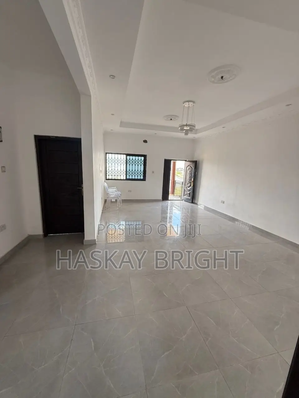 2bdrm Apartment in Ablekuma Curve for rent