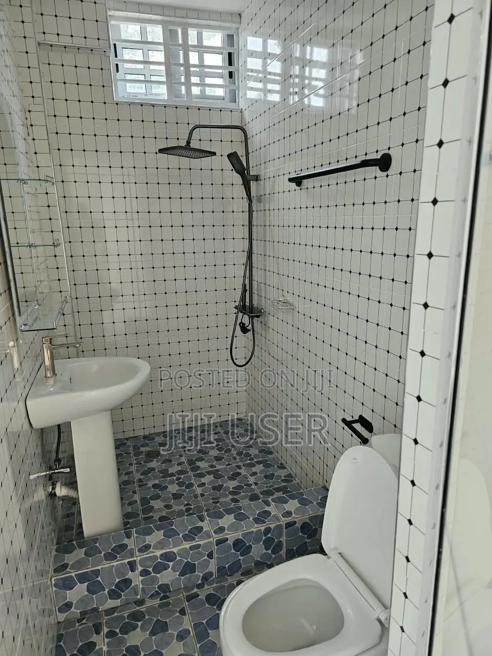 2bdrm Apartment in Appiadu Near Knust, Kumasi Metropolitan for rent