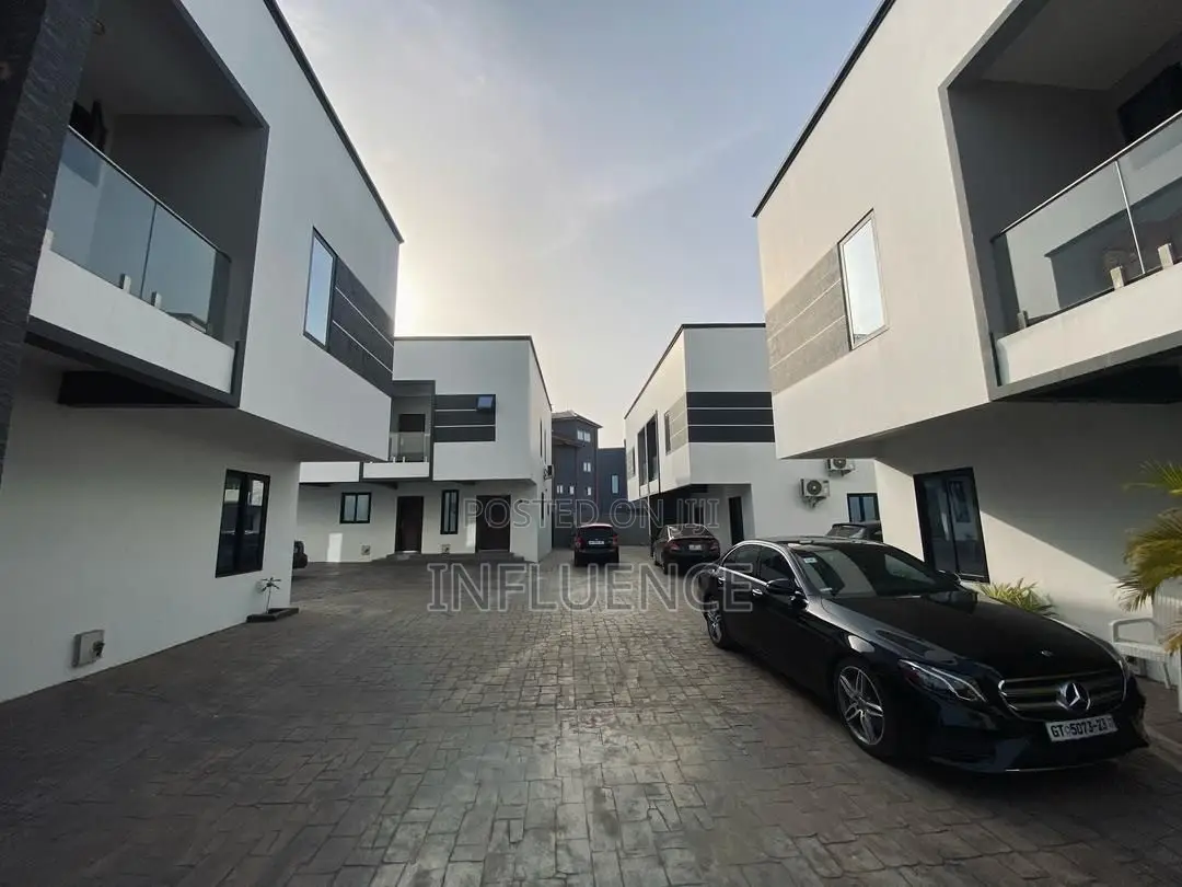 Furnished 2bdrm Apartment in Boundry Road, East Legon for rent