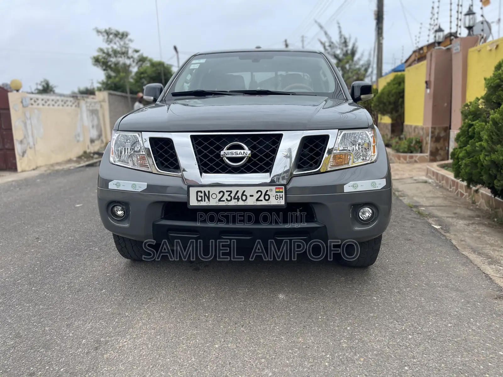 Nissan Frontier 2013 Gray