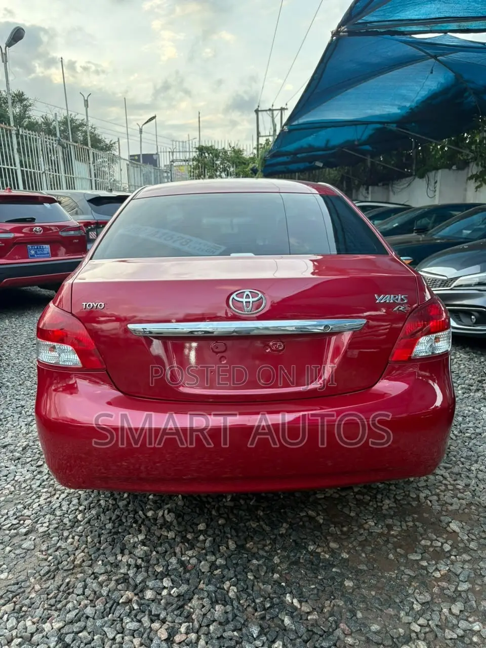 Toyota Yaris 2012 Red