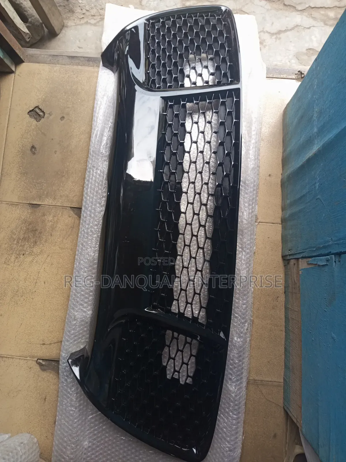 Toyota Camry 2015-2017 Down Grille SE/SPORTS