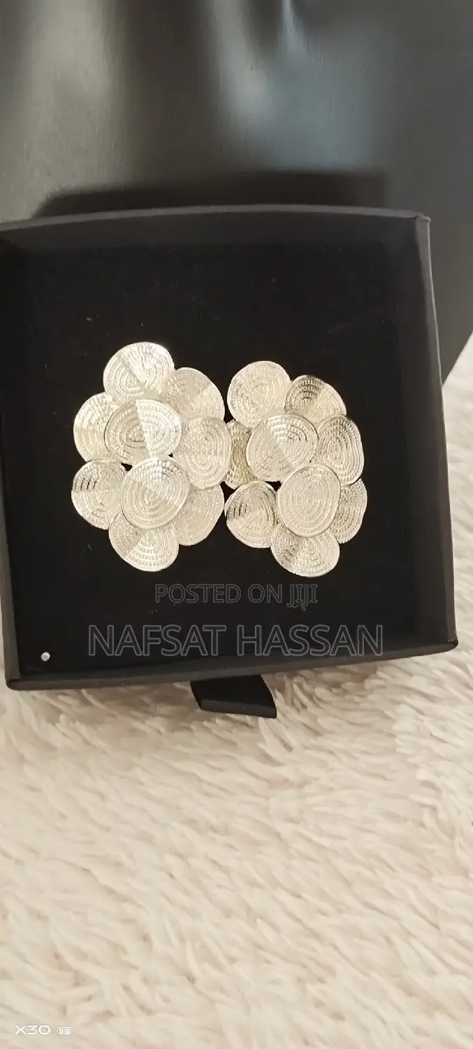 Frosted Flower Luxury Earrings