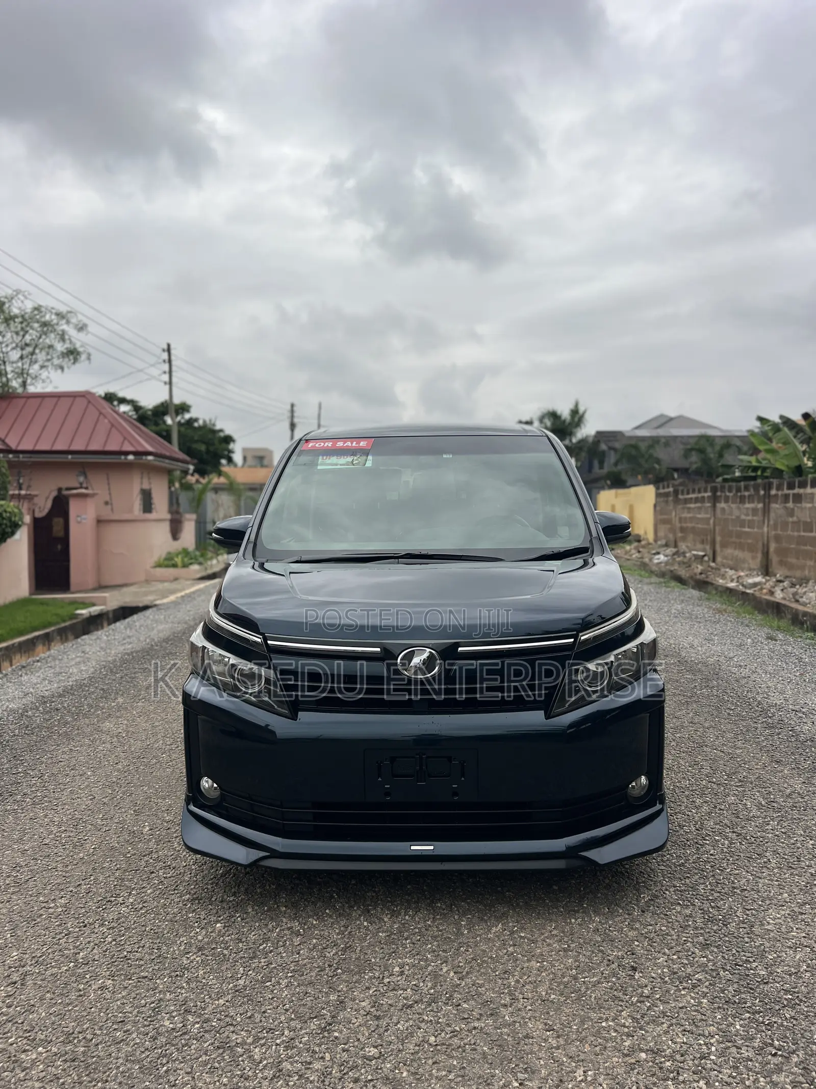 Toyota Voxy X 4WD 7-Seater 2015 Black