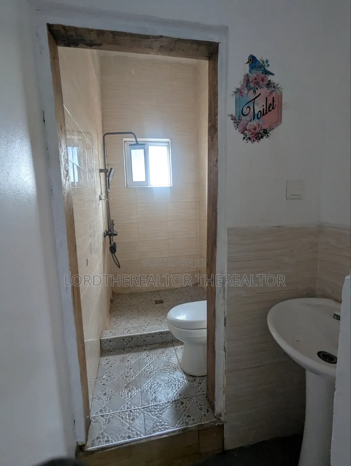 2bdrm Apartment in Pokuase for rent