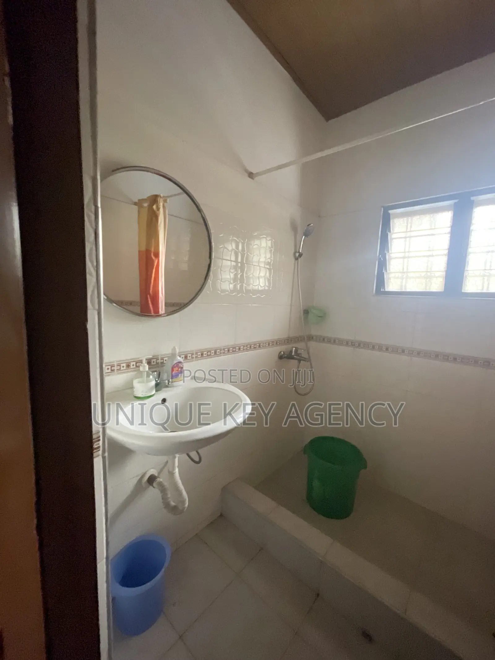 Furnished 4bdrm House in Unique Key Agency, Spintex for rent