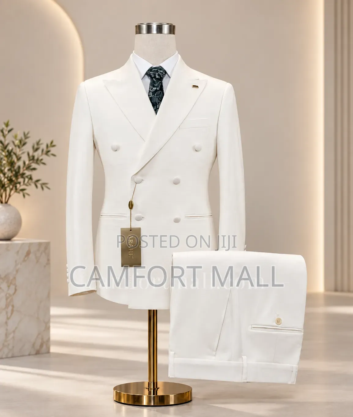 Luxurious Men's Suit