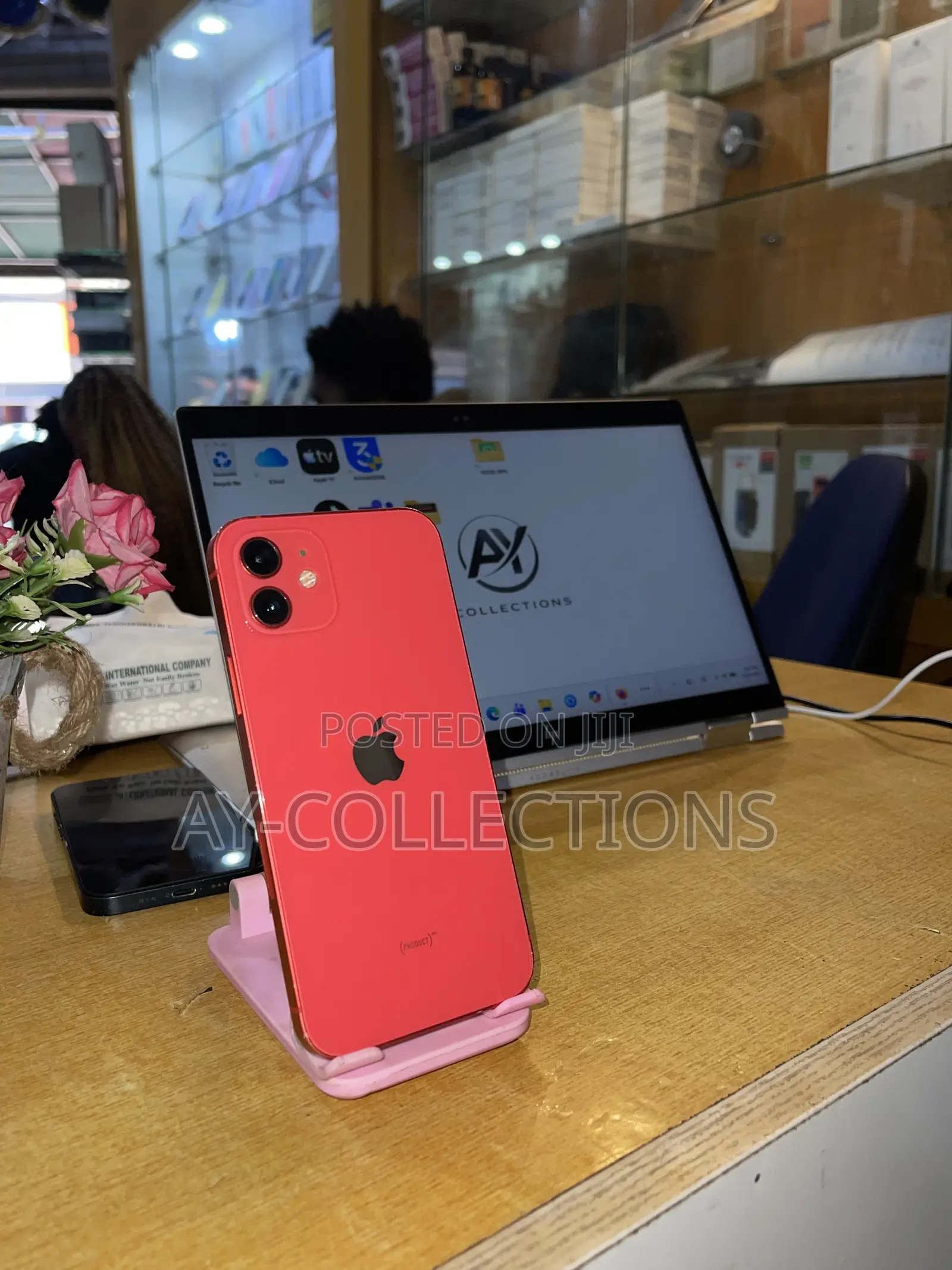 Apple iPhone 12 64 GB Red