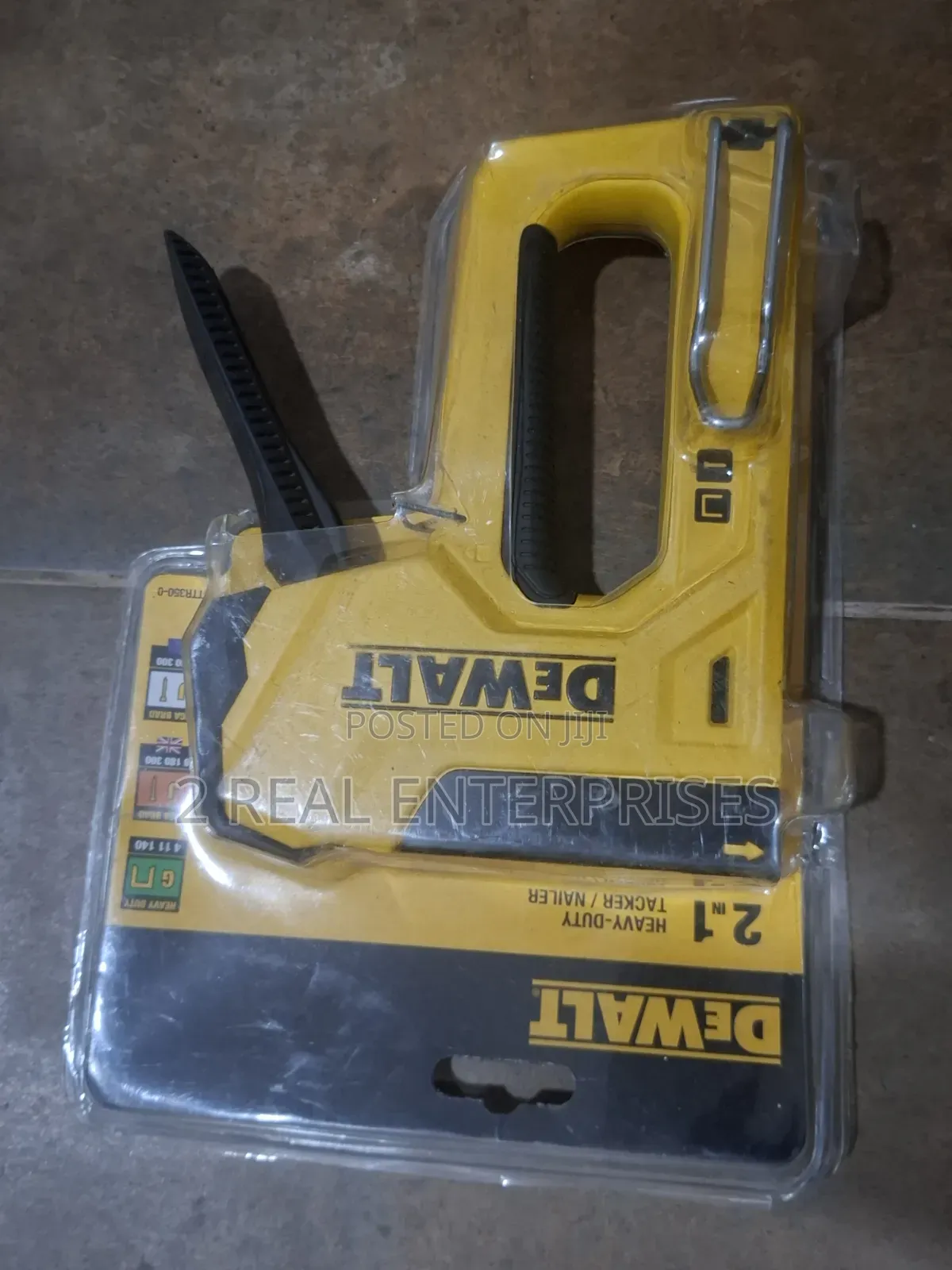 DEWALT 2-in-1 Heavy-Duty Tacker / Nailer Model DWHTTR350-0