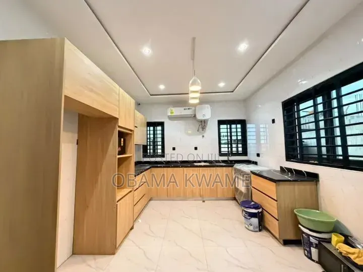 4bdrm House in Laryea Homes, School Junction for rent