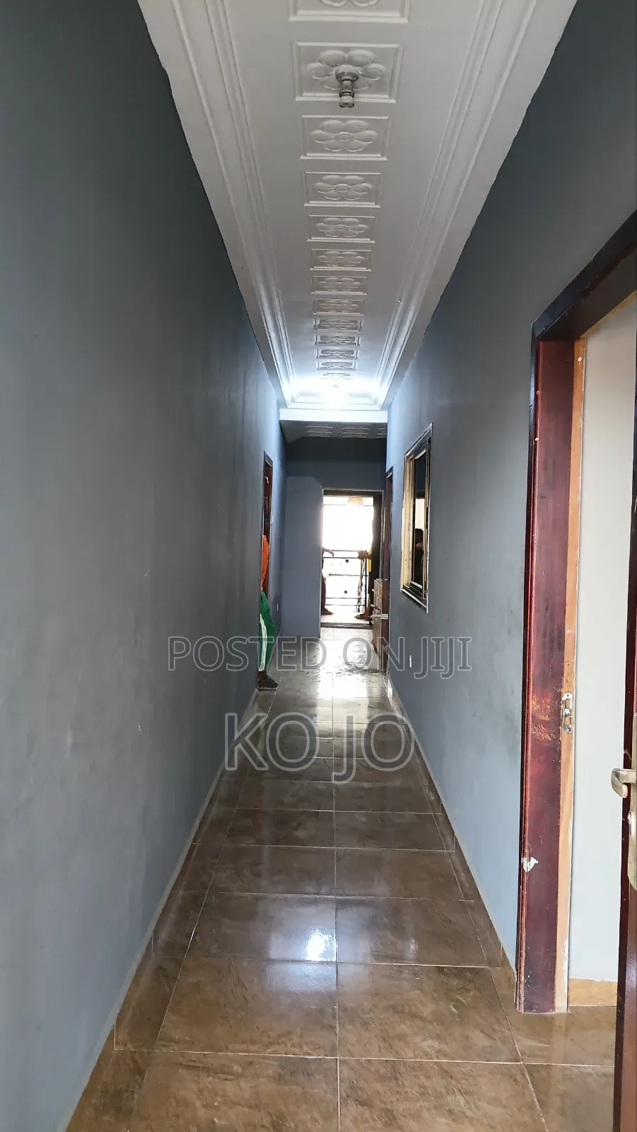 3bdrm Apartment in Little Roses Area for rent