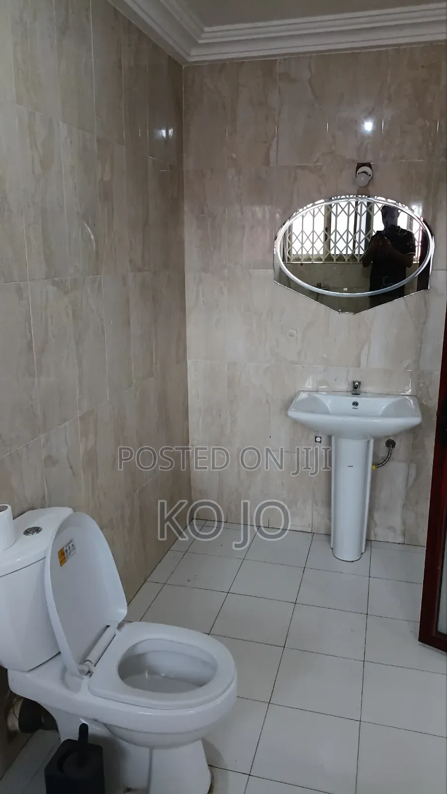 2bdrm Apartment in Little Roses Area for rent