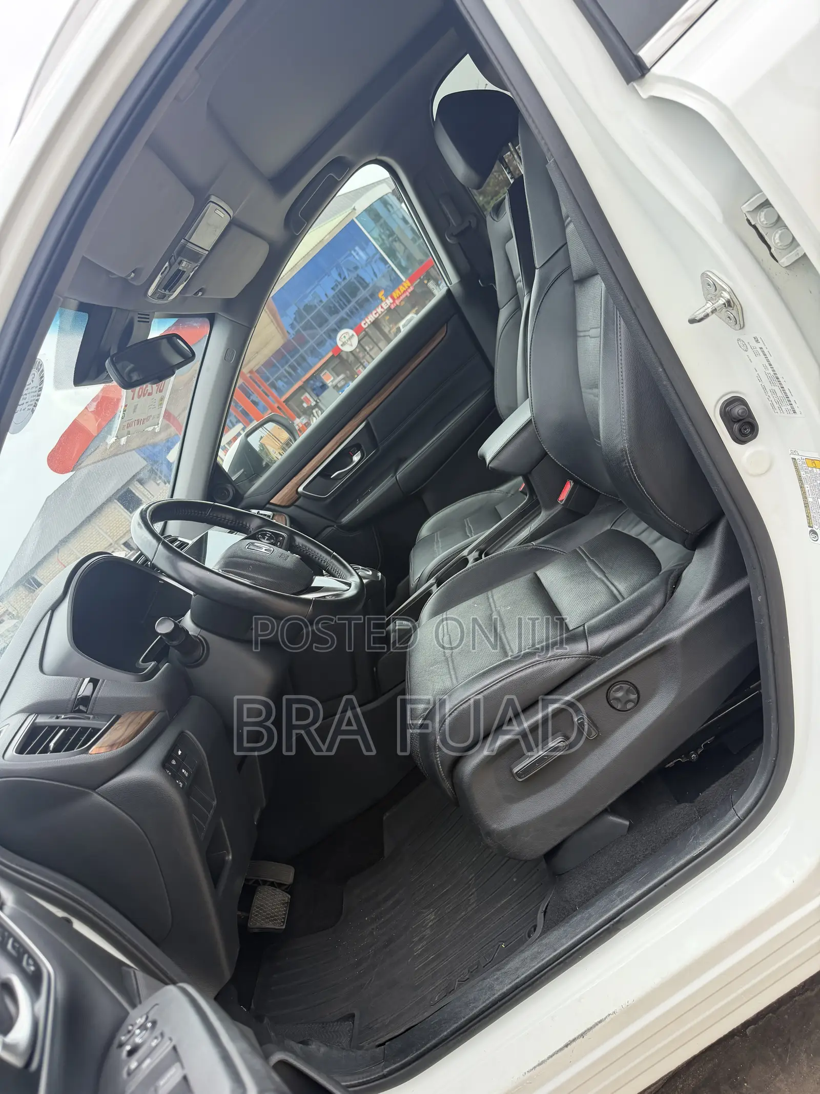 Honda CR-V Touring 4dr SUV AWD (1.5L 4cyl CVT) 2017 White