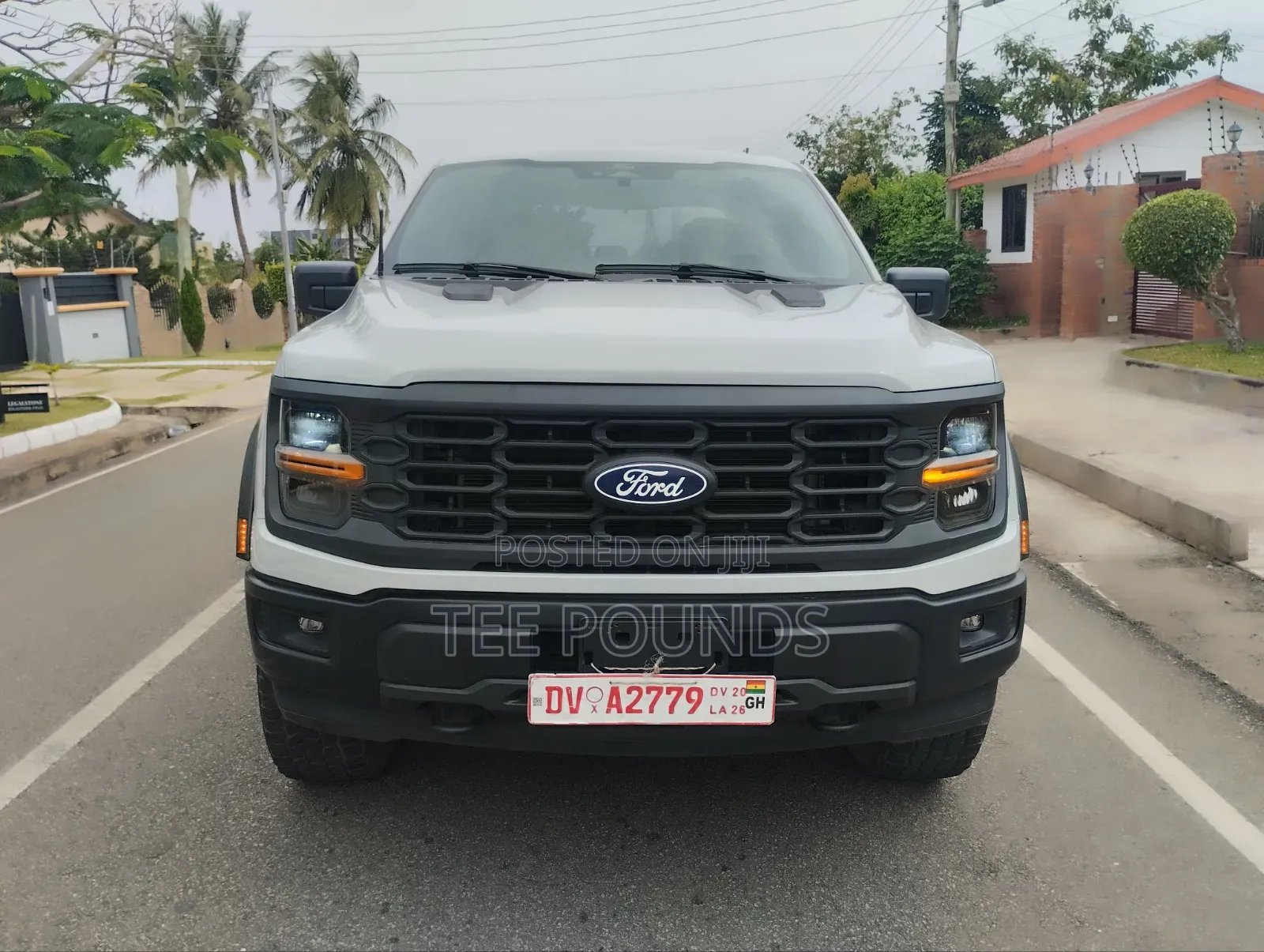 Ford F-150 2025 Beige
