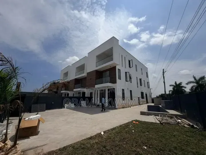 4bdrm House in Laryea Homes, Bawaleshie for sale