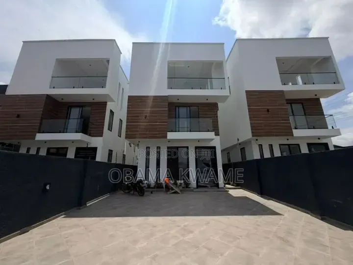 4bdrm House in Laryea Homes, Bawaleshie for sale