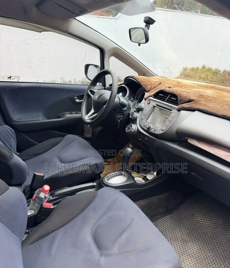Honda Fit 2013 Gray