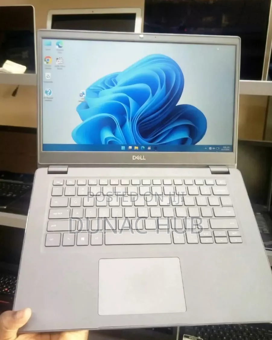 Laptop Dell Latitude 3410 16GB Intel Core i7 SSD 512GB