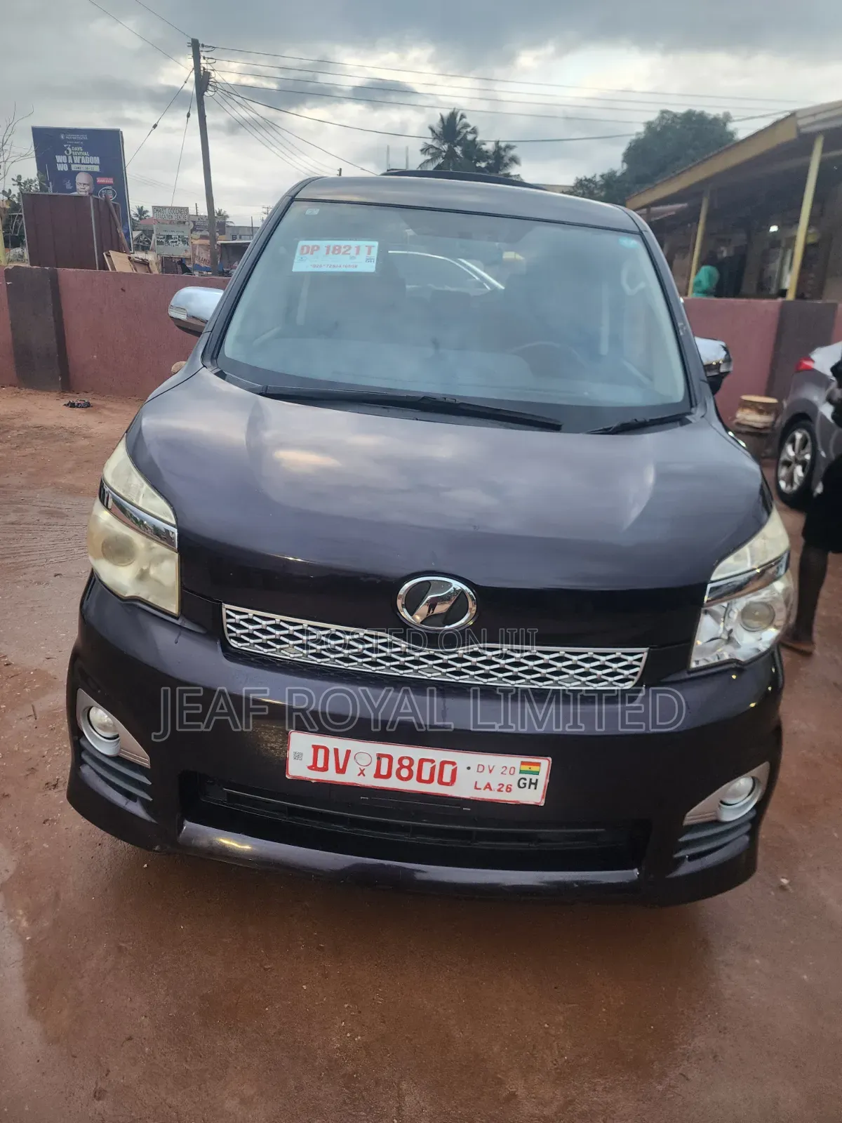 Toyota Voxy X 2WD 8-Seater 2012 Black