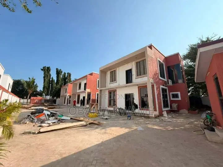 2bdrm Townhouse / Terrace in Laryea Homes, School Junction for rent