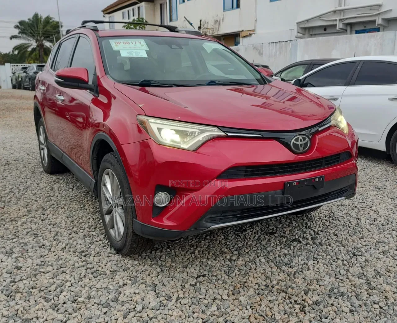 Toyota RAV4 XLE AWD (2.5L 4cyl 6A) 2017 Red