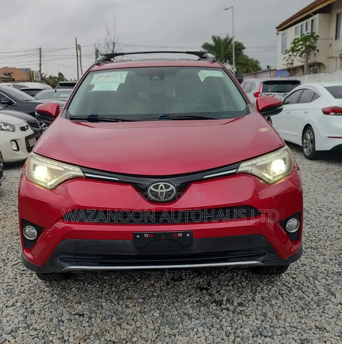 Toyota RAV4 XLE AWD (2.5L 4cyl 6A) 2017 Red