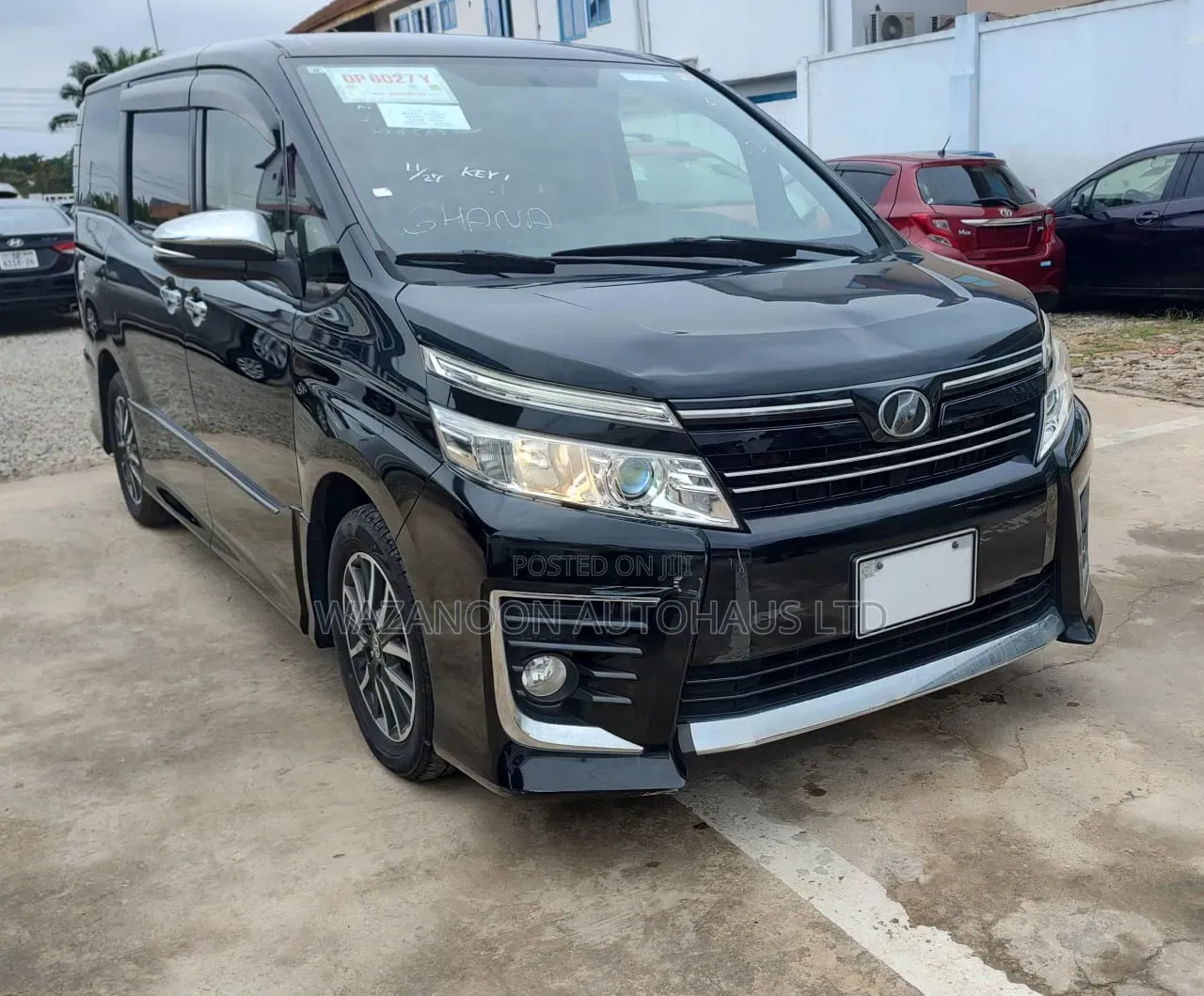 Toyota Voxy V 2WD 7-Seater 2016 Black