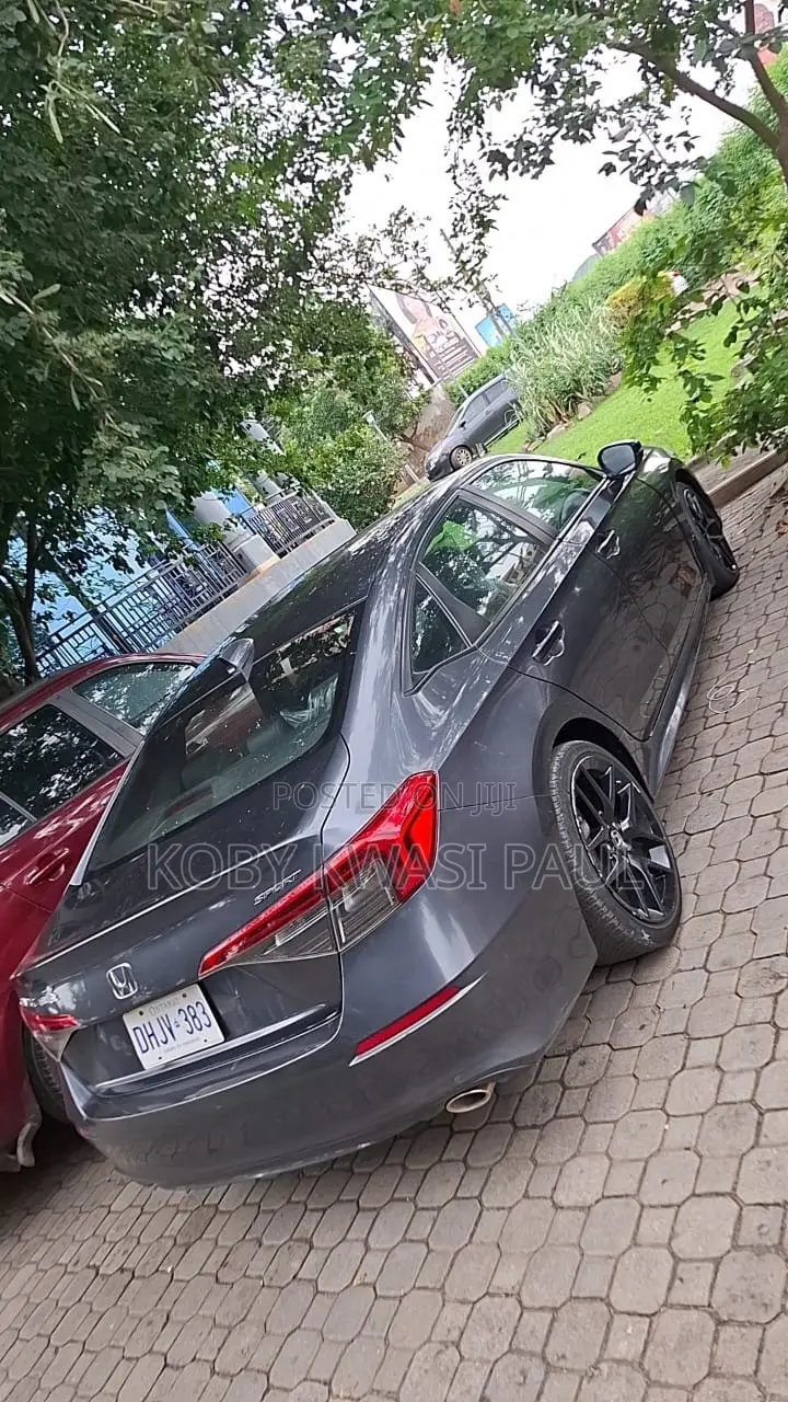 Honda Civic Sport CVT 2024 Gray