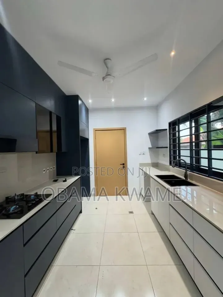 4bdrm House in Laryea Homes, Owusu Ansah for sale