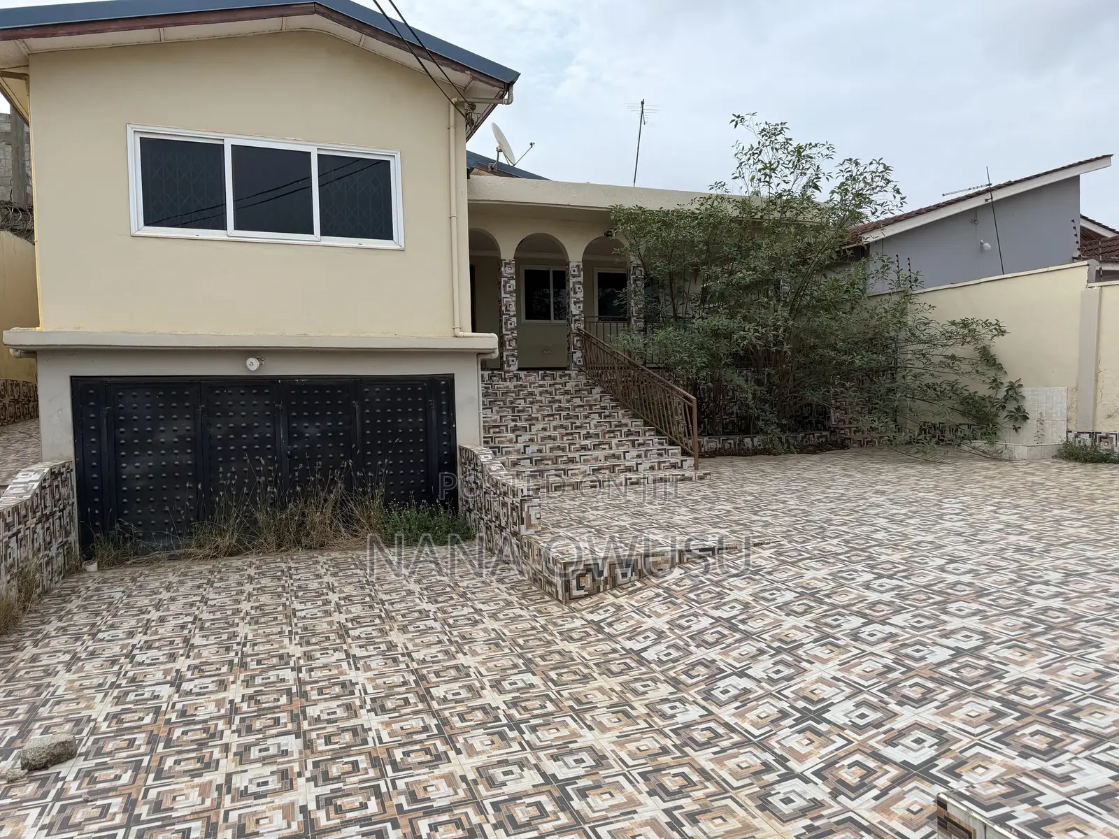 4bdrm House in Weija for sale