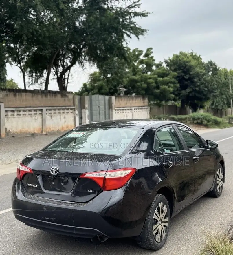 Toyota Corolla LE 4dr Sedan (1.8L 4cyl CVT) 2016 Black